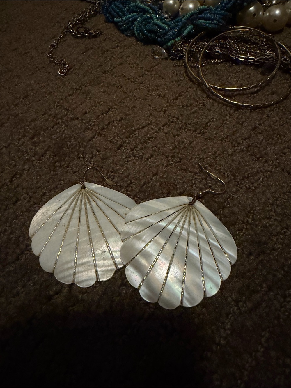 Mother of Pearl Shell Drop Earrings - White